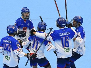 Radosť slovenských hokejbalistov do 16 rokov