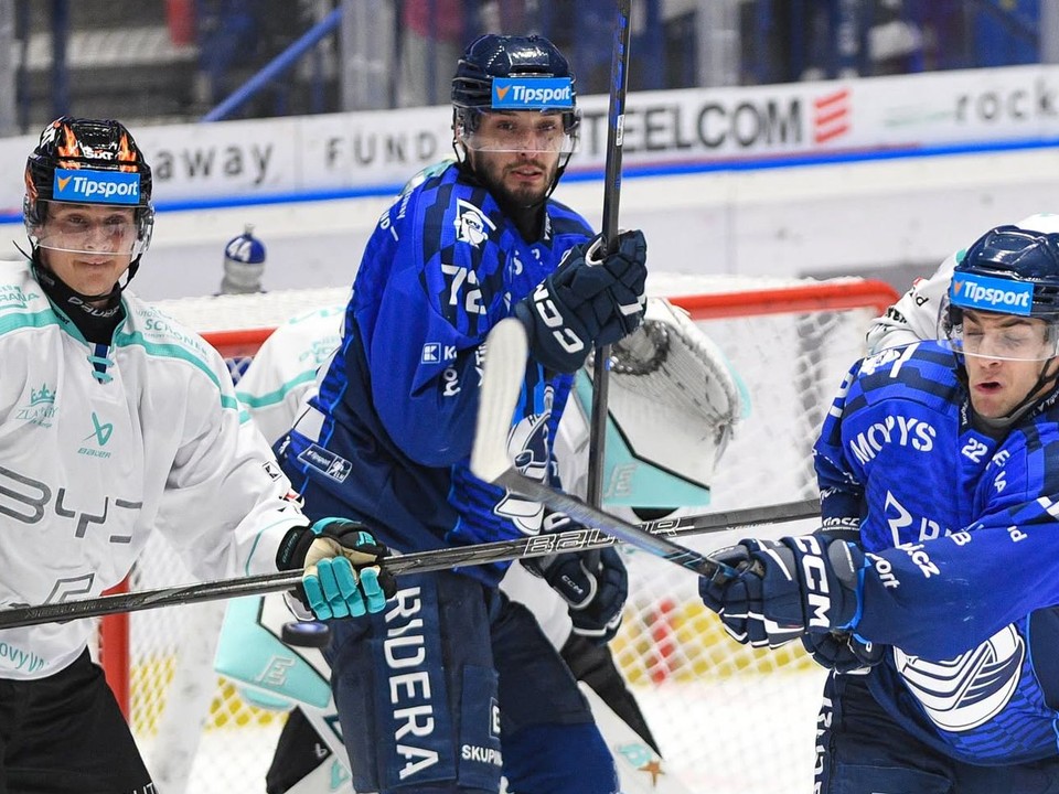 Filip Krivošík (v strede) v drese Vítkovíc