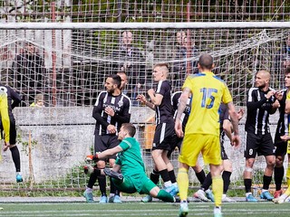 Momentka zo zápasu FC Petržalka - FC Košice.