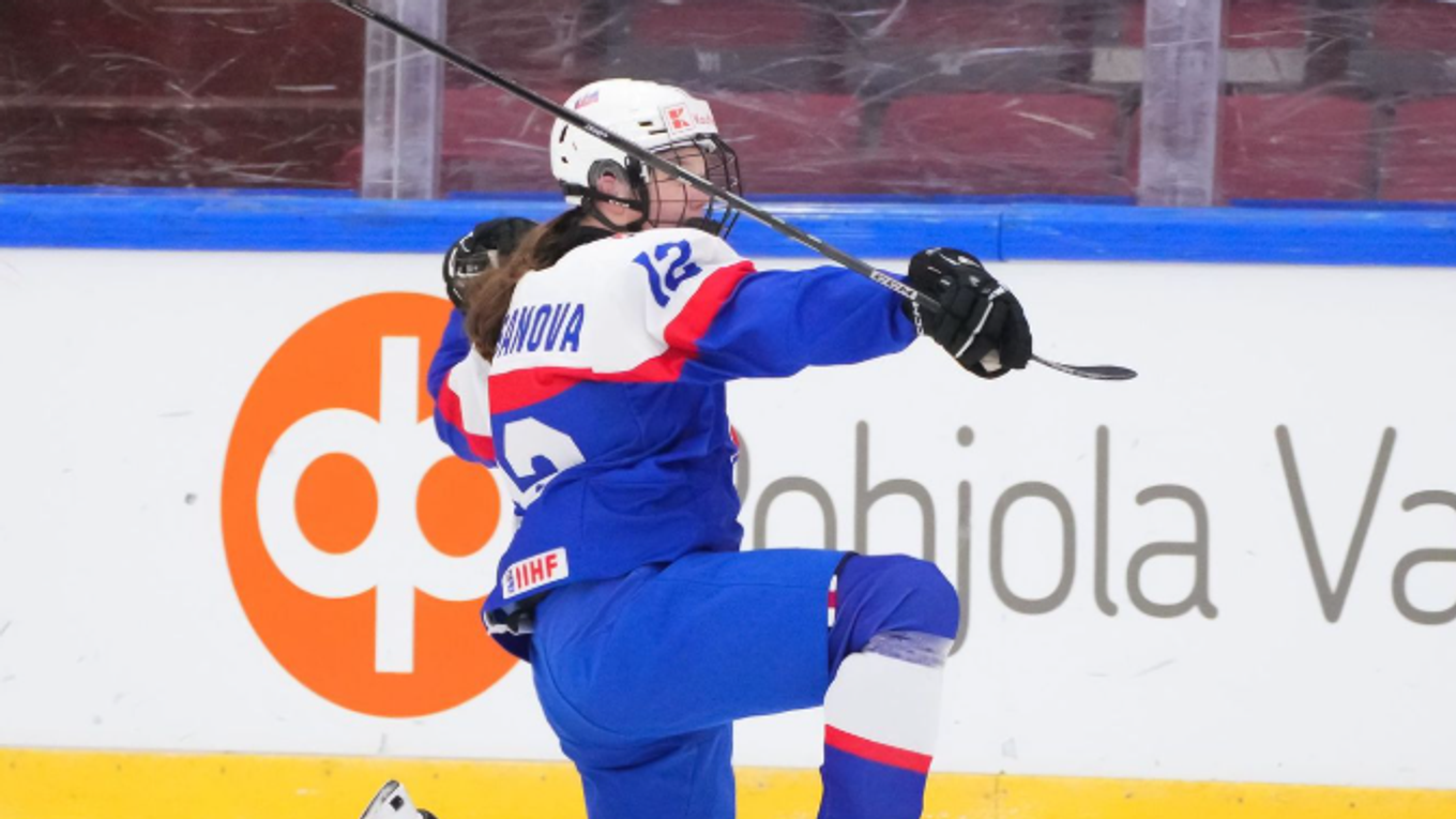 Nela Lopušanová oslavuje svoj gól proti Japonsku.