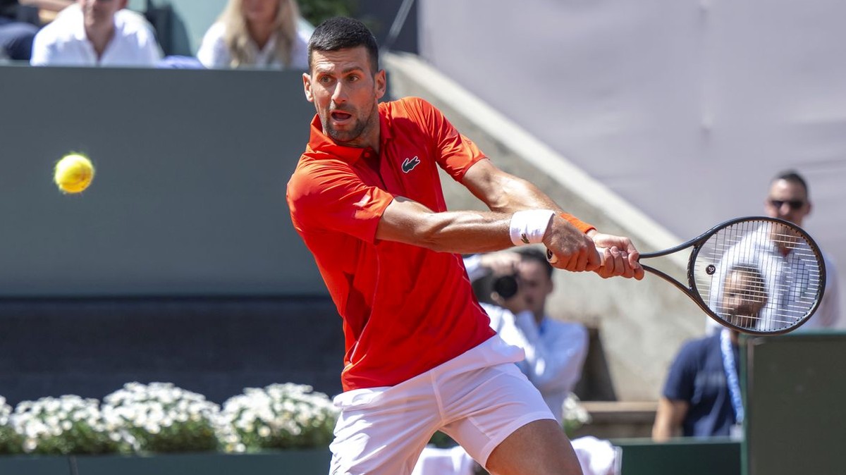 Tenis: Djokovič sa trápi, Čechovi udelil kanára, napokon prehral