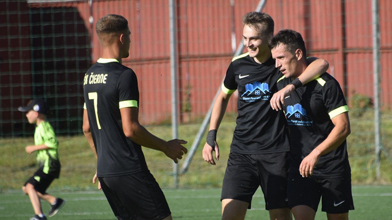 Futbalisti ŠK Čierne.