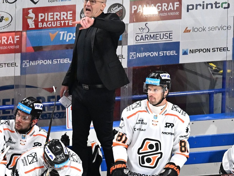 Na snímke tréner HC Košice Dan Ceman.