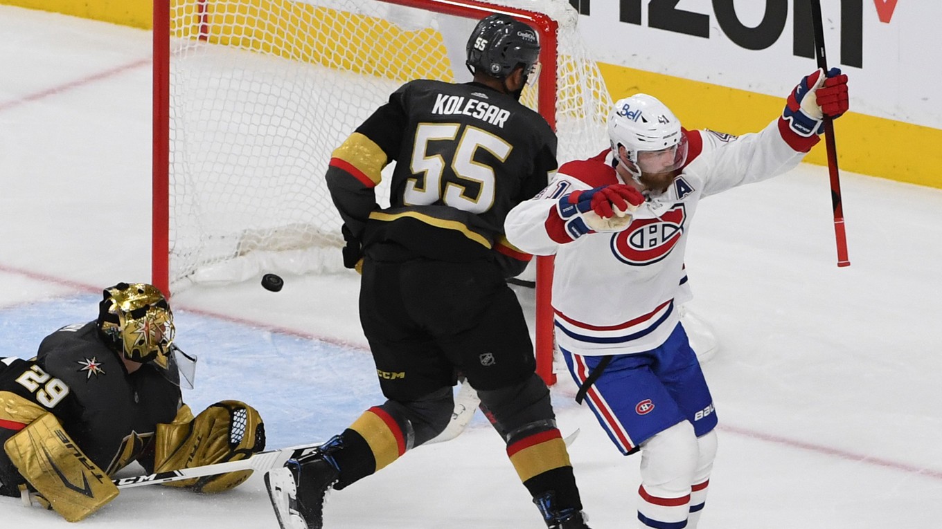 Paul Byron strieľa gól.