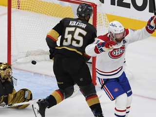 Paul Byron strieľa gól.