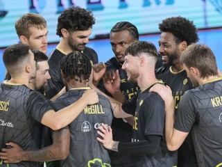 Hráči Patrioti Levice počas zápasu 1. kola Tipos SBL v basketbale mužov medzi Košice Wolves - Patrioti Levice. 