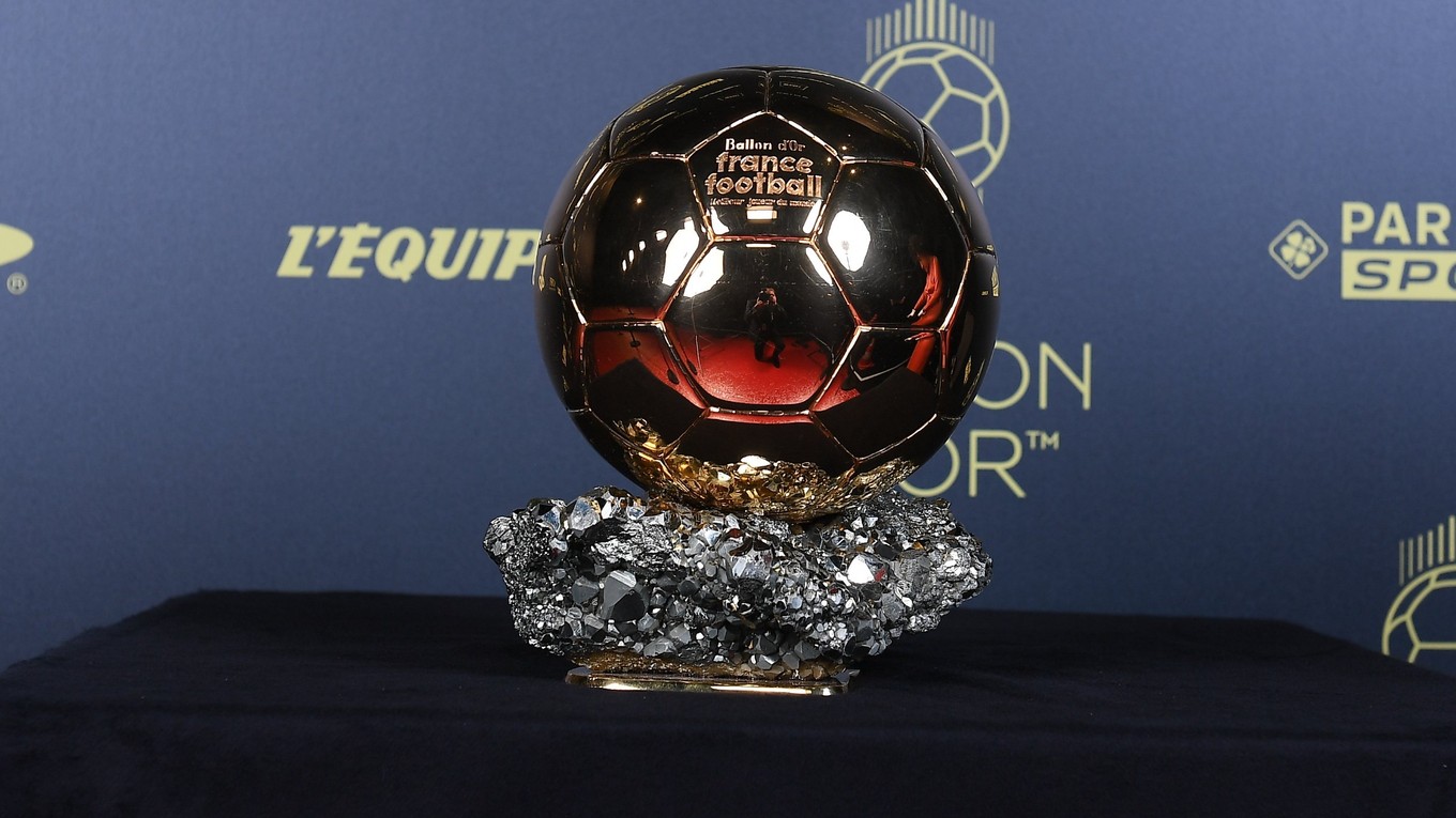 Trofej pre víťaza ankety Zlatá lopta.