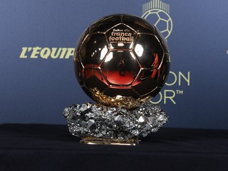 Trofej pre víťaza ankety Zlatá lopta.