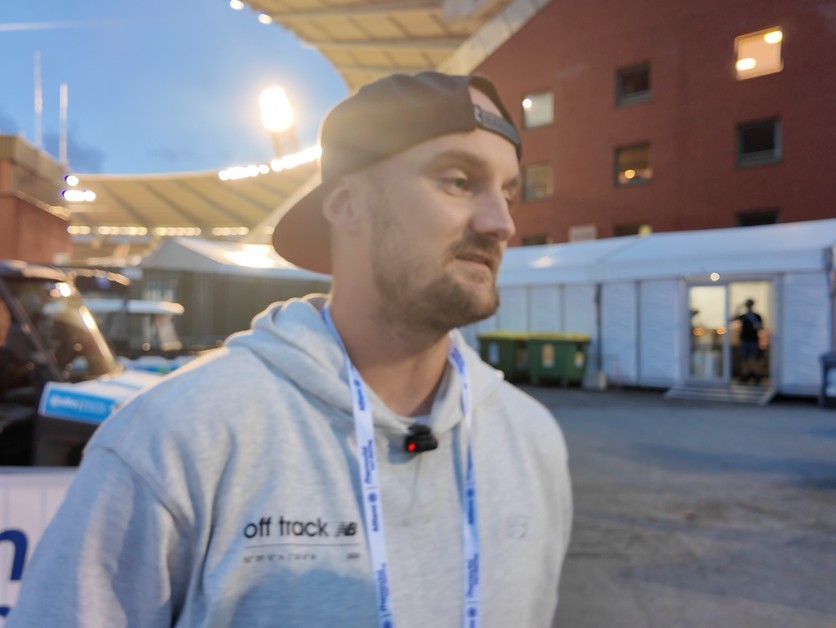 Tréner Emmy Zapletalovej Bram Peters. 
