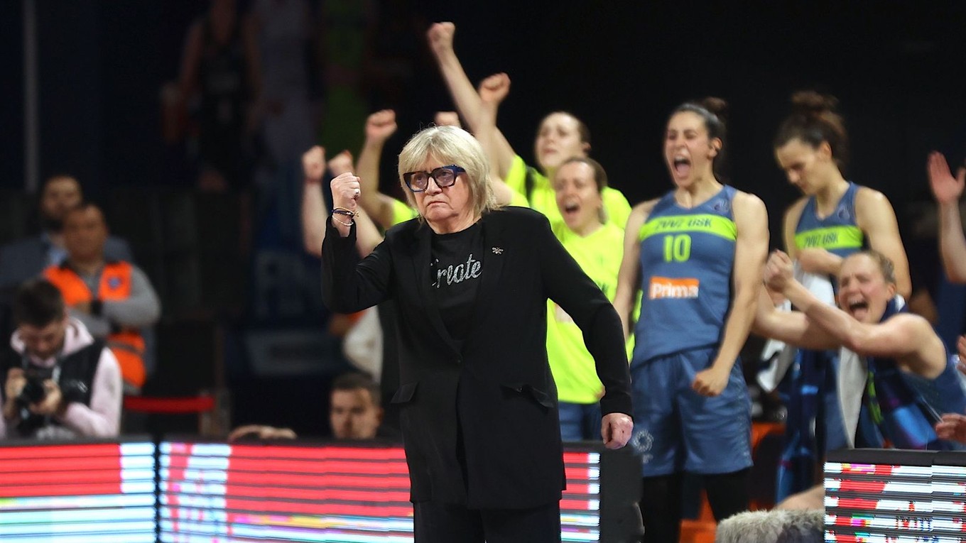 Trénerka Natália Hejková.