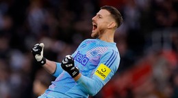 Martin Dúbravka v drese Newcastle United.