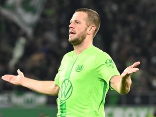 Slovenský futbalista Denis Vavro v drese VfL Wolfsburg.