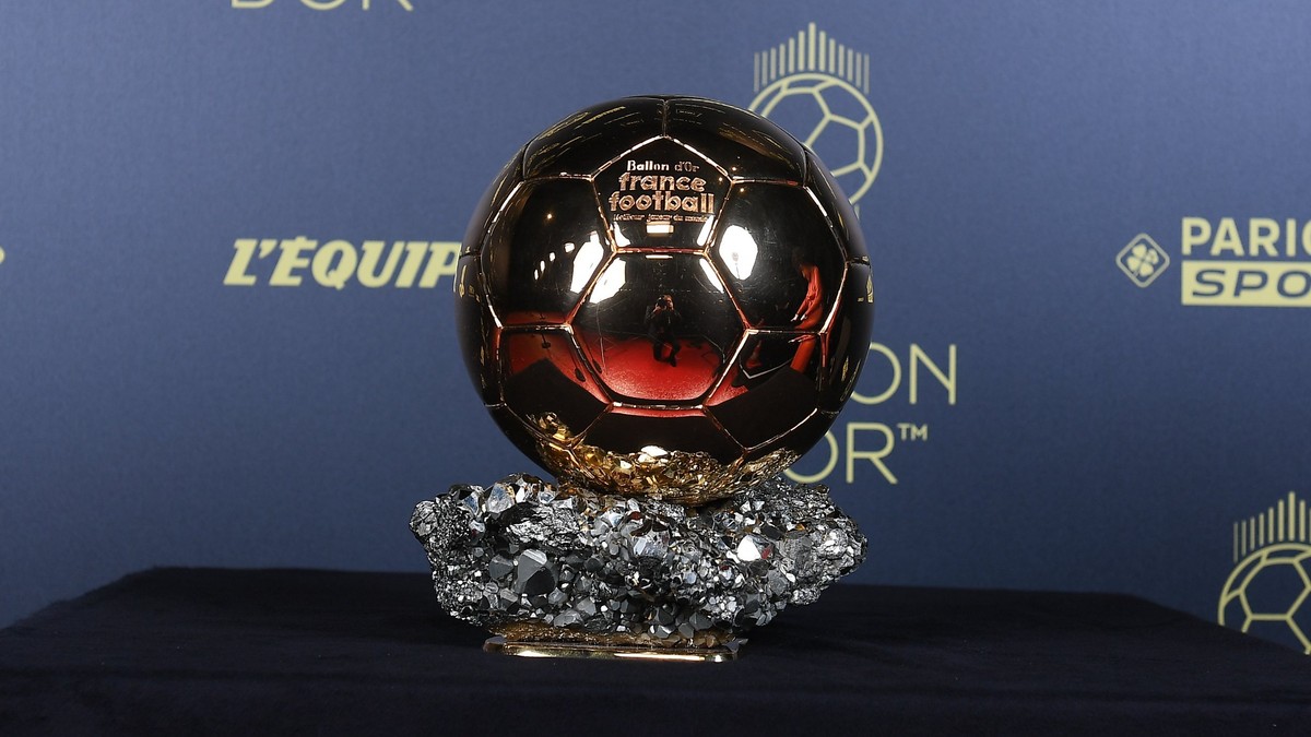 Trofej pre víťaza ankety Zlatá lopta.