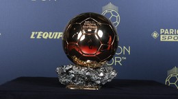 Trofej pre víťaza ankety Zlatá lopta.