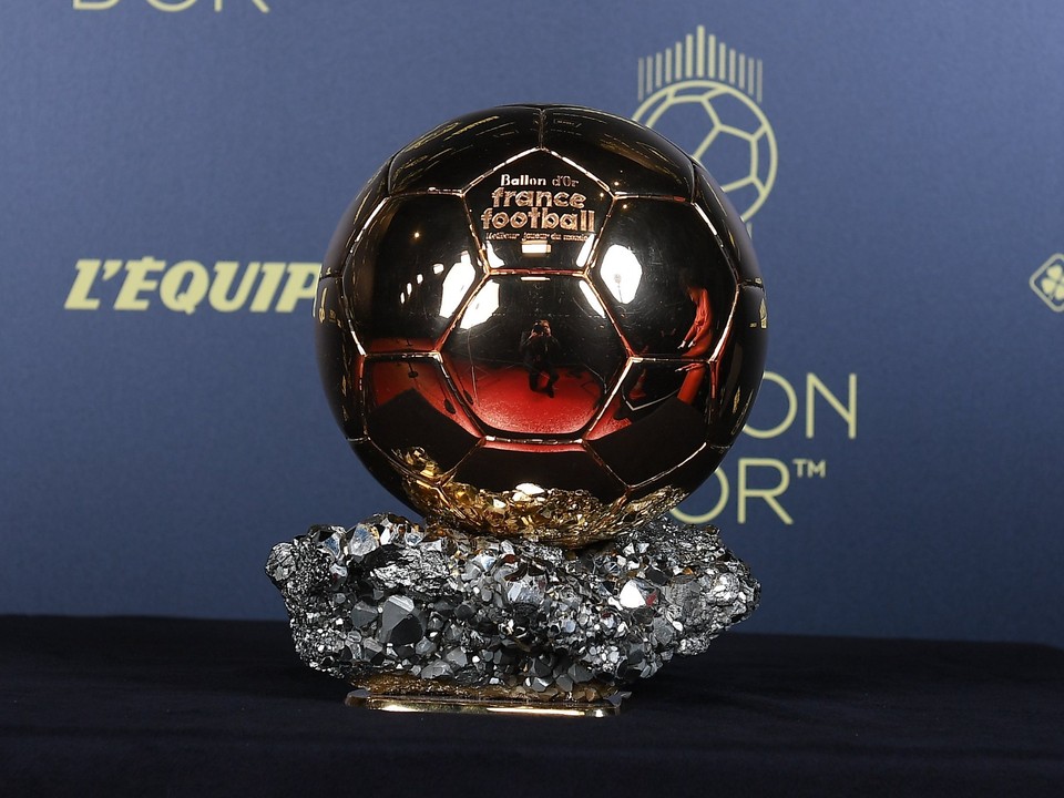 Trofej pre víťaza ankety Zlatá lopta.