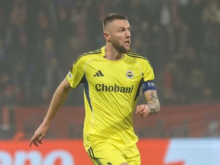 Milan Škriniar počas zápasu Európskej ligy Viktoria Plzeň - Fenerbahce Istanbul.