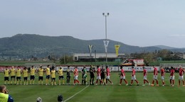 Nástup hráčov na zápas Fiľakovo - Rimavská Sobota.