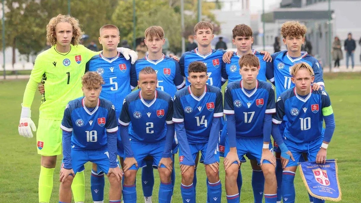 Reprezentácia do 15 rokov pred zápasom proti Srbsku na turnaji UEFA Development.