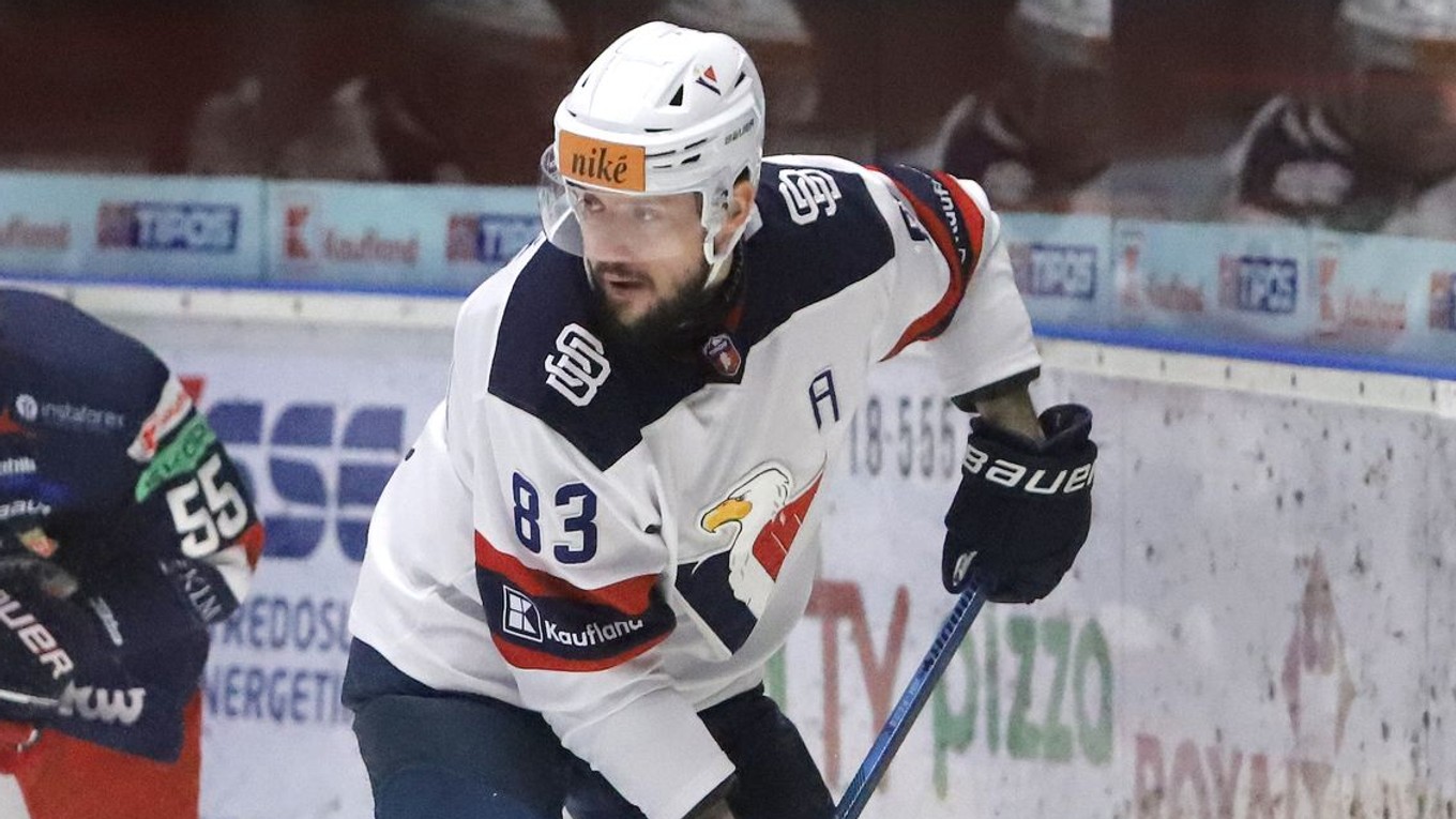 Martin Bakoš v drese HC Slovan Bratislava.