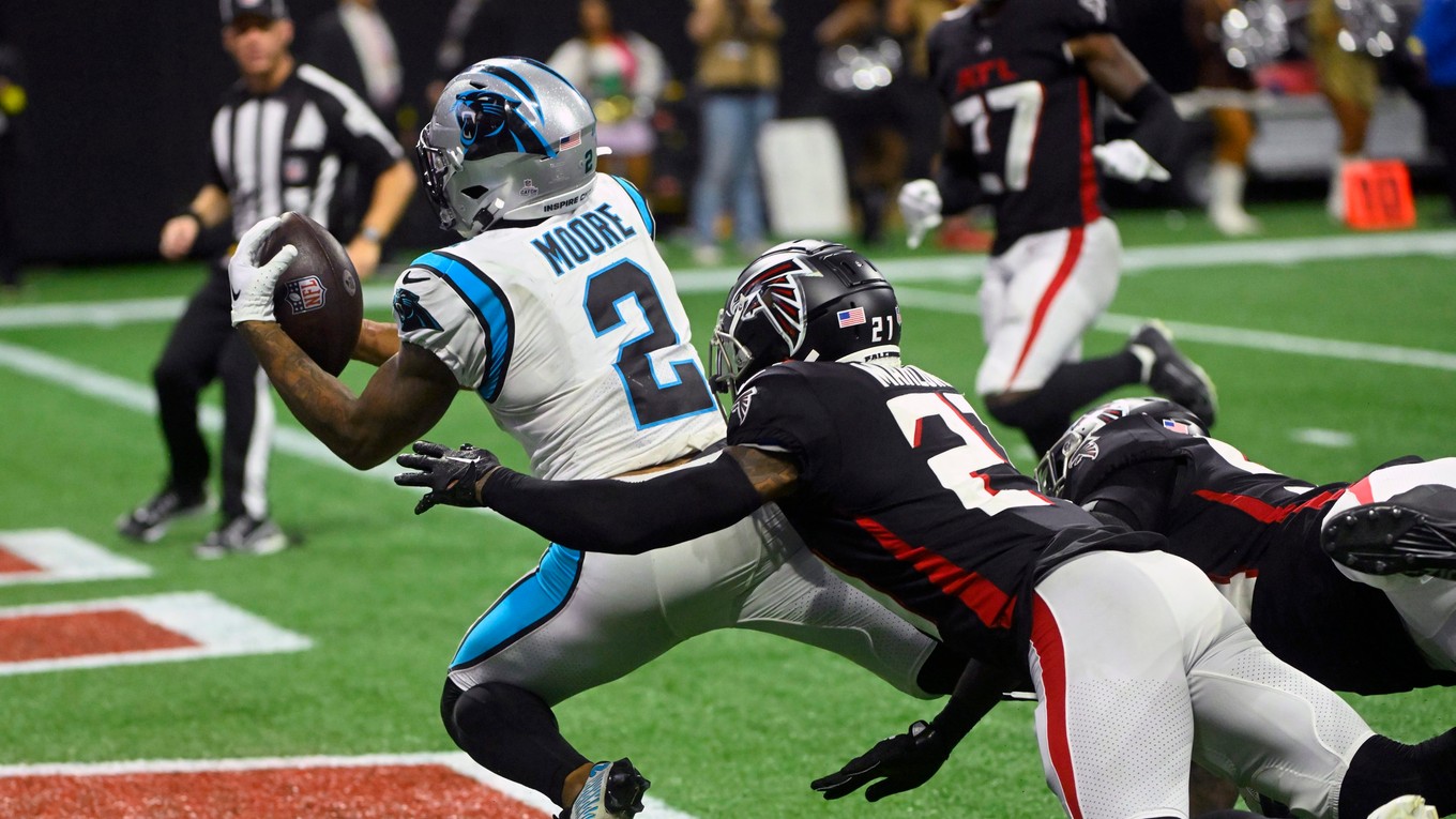 Hráč tímu Carolina Panthers DJ Moore a jeho parádny touchdown.