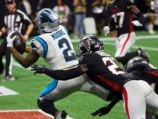 Hráč tímu Carolina Panthers DJ Moore a jeho parádny touchdown.