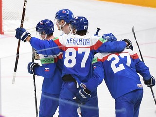 Gólová radosť hráčov Slovenska v zápase Slovensko - Kanada na MS v hokeji 2023.