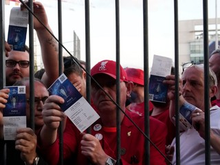 Fanúšikovia Liverpoolu pred finále Ligy majstrov v Paríži. 