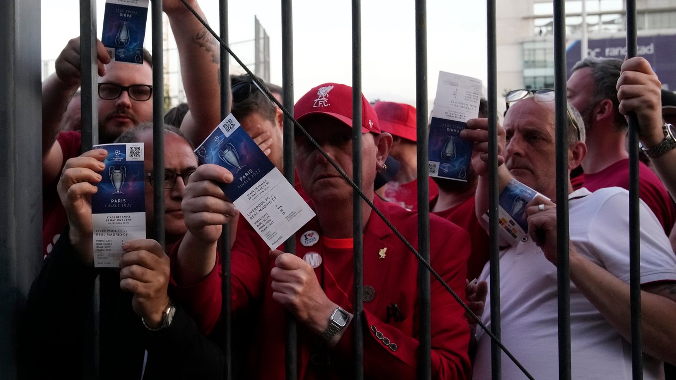 Fanúšikovia Liverpoolu pred finále Ligy majstrov v Paríži. 