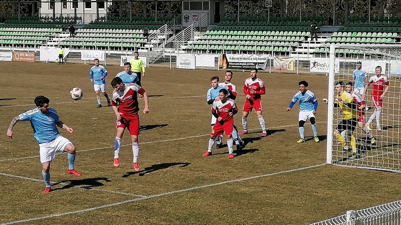 Momentka z prípravného zápasu Rimavská Sobota - Poltár.