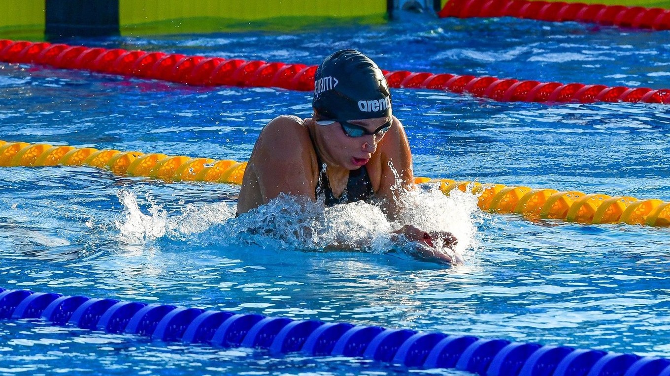 Slovenská plavkyňa Stela Megelová na ME v Šamoríne.