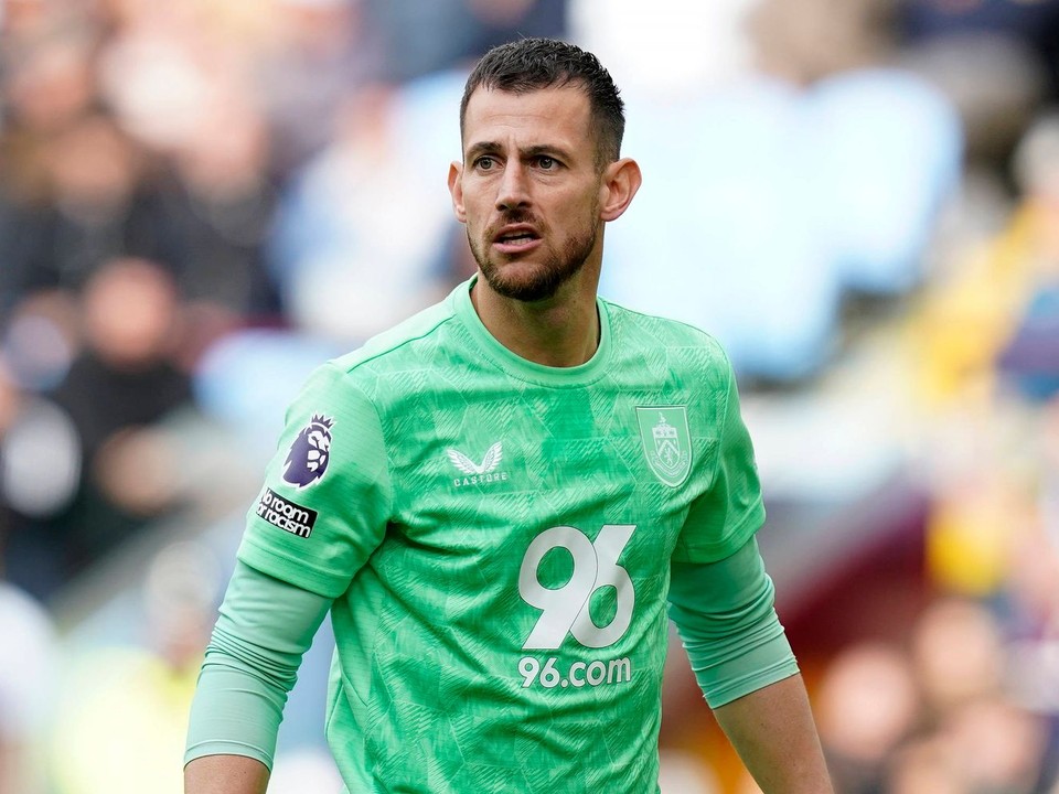 Martin Dúbravka v drese Burnley.