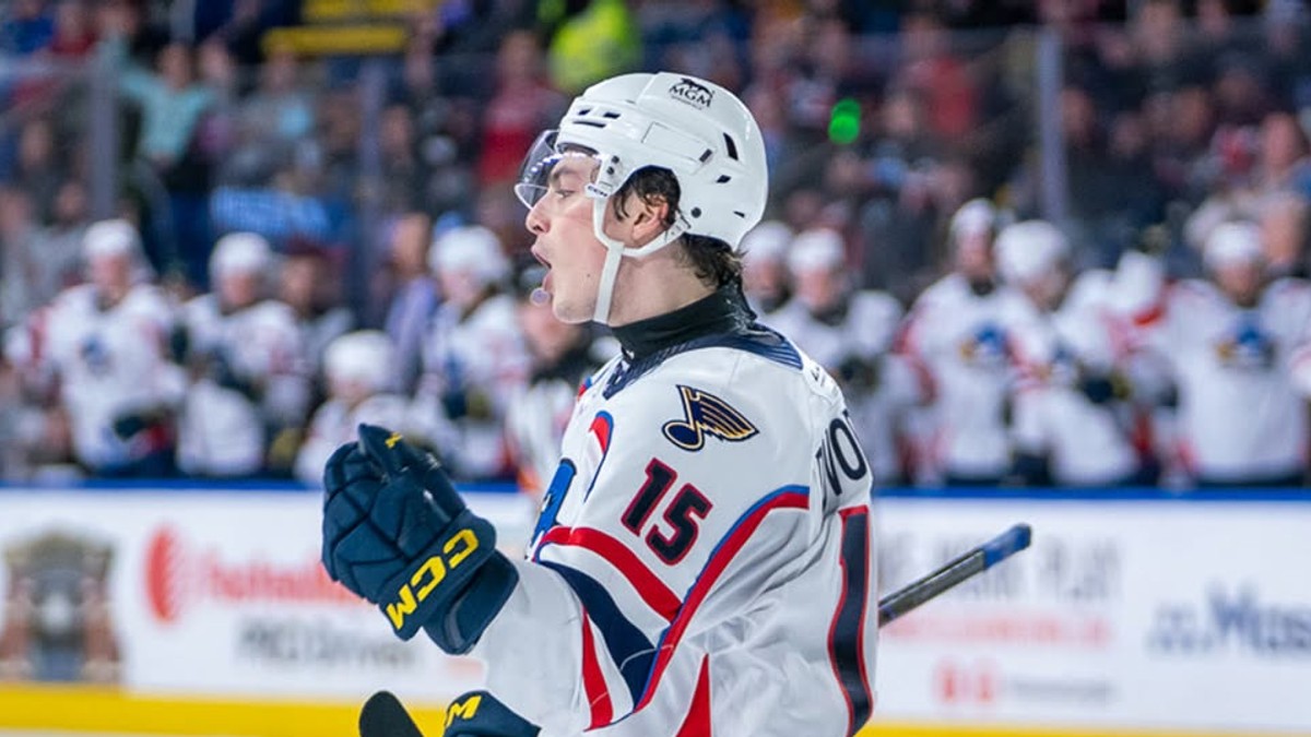 Dalibor Dvorský v drese Springfield Thunderbirds.