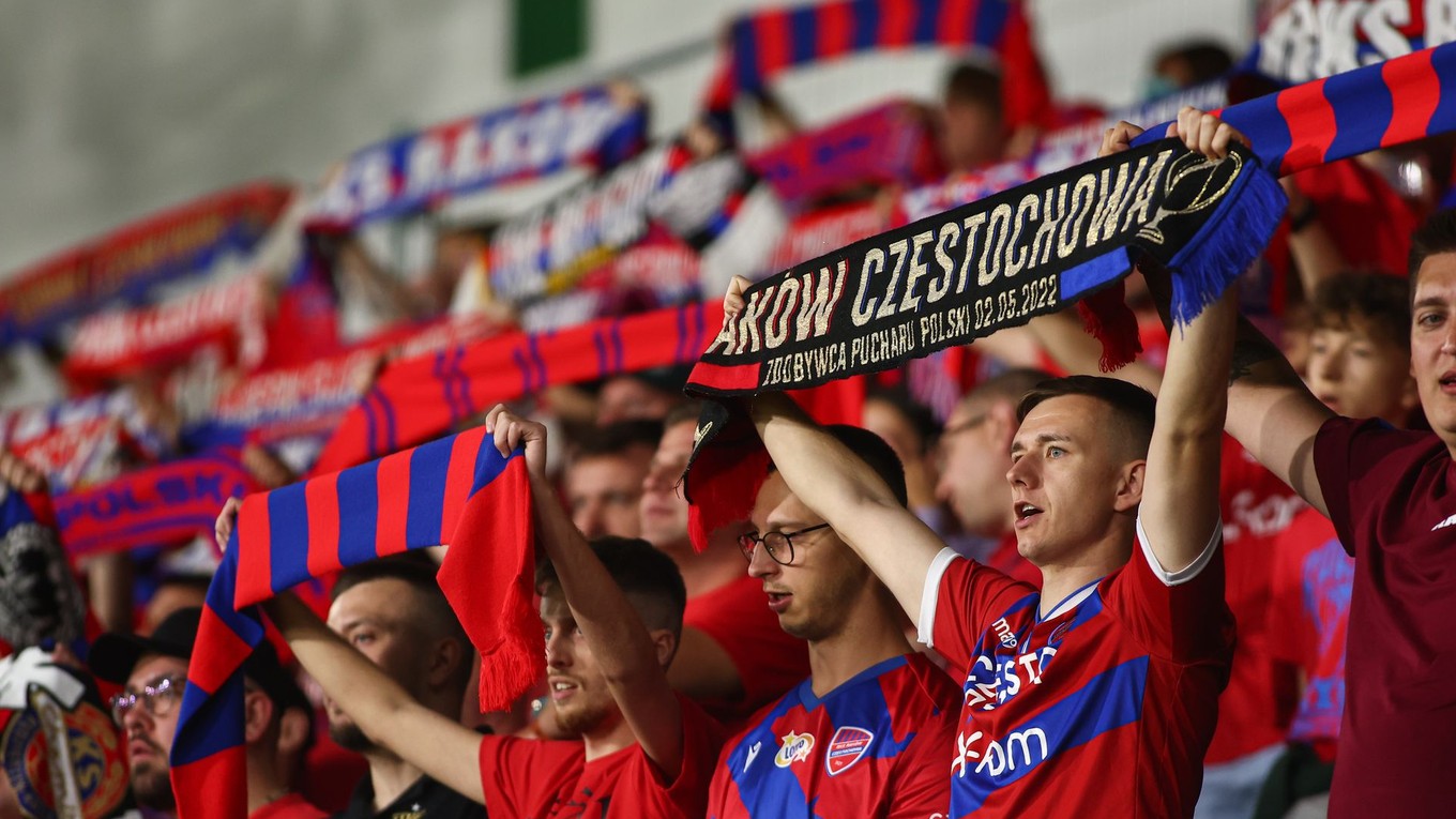Fanúšikovia poľského klubu Raków Čenstochová.