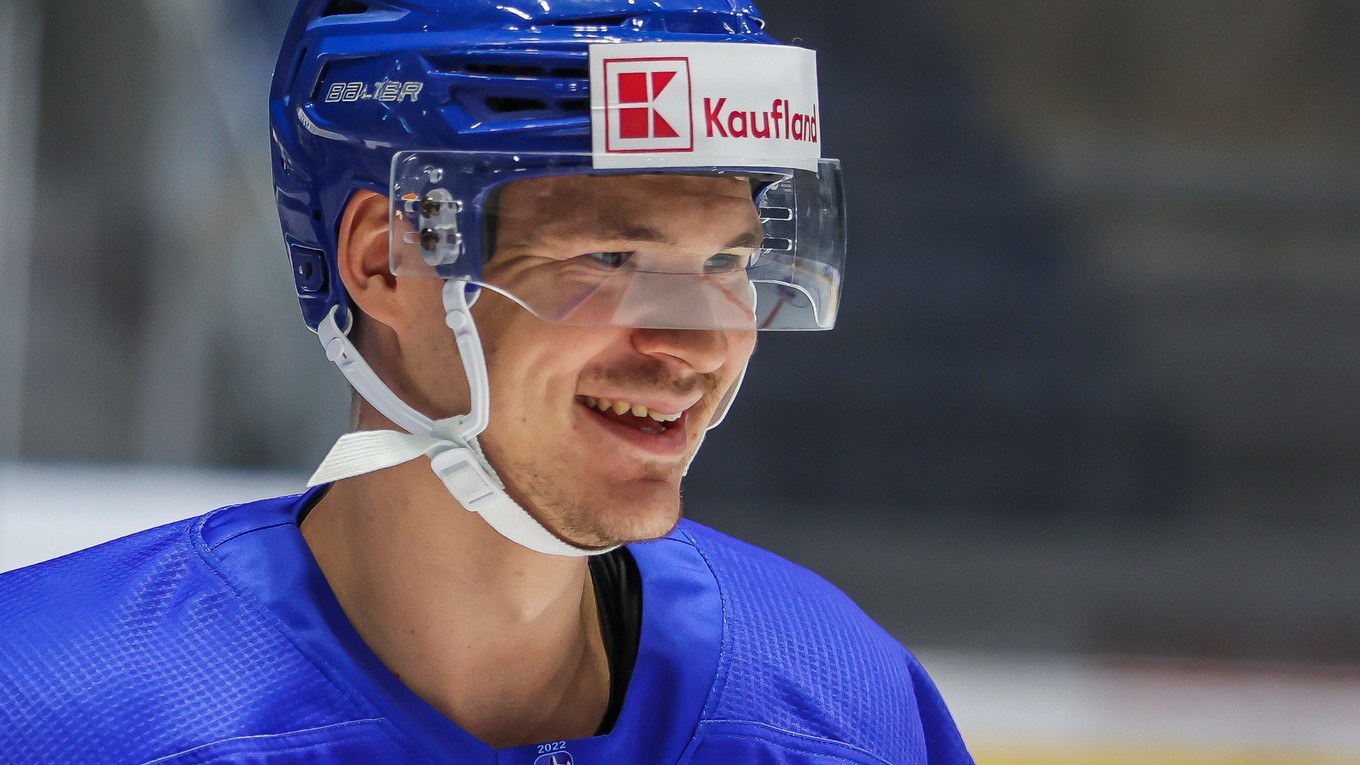Slovenský hokejista Miloš Kelemen.