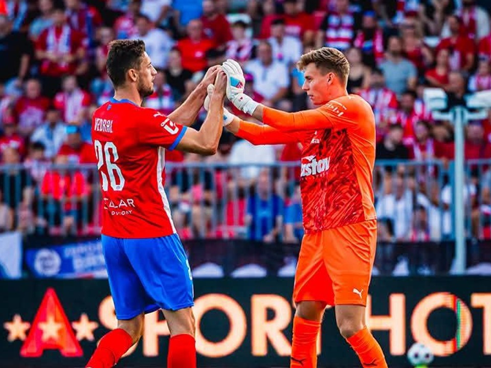Adam Hrdina (vpravo)