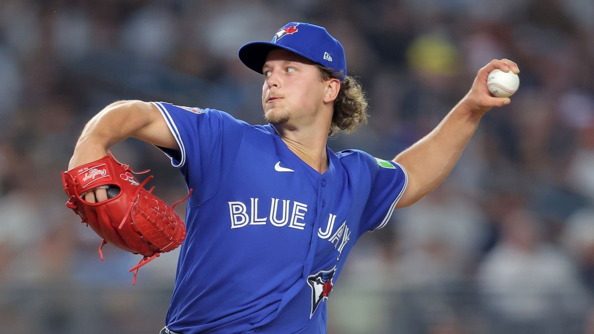 Nadhadzovač Toronto Blue Jays Adam Macko v zápase proti New York Yankees.