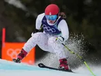 Slovenská lyžiarka Katarína Šrobová počas zjazdu v tímovej súťaži na ZOH 2026.
