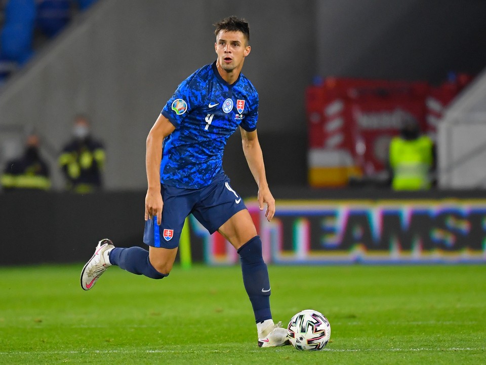 Martin Valjent v zápase semifinále baráže o Euro 2020 proti Írsku.