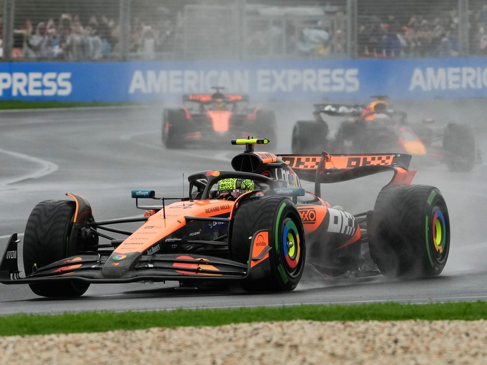 Britský jazdec Lando Norris na okruhu Albert Park v Melbourne.