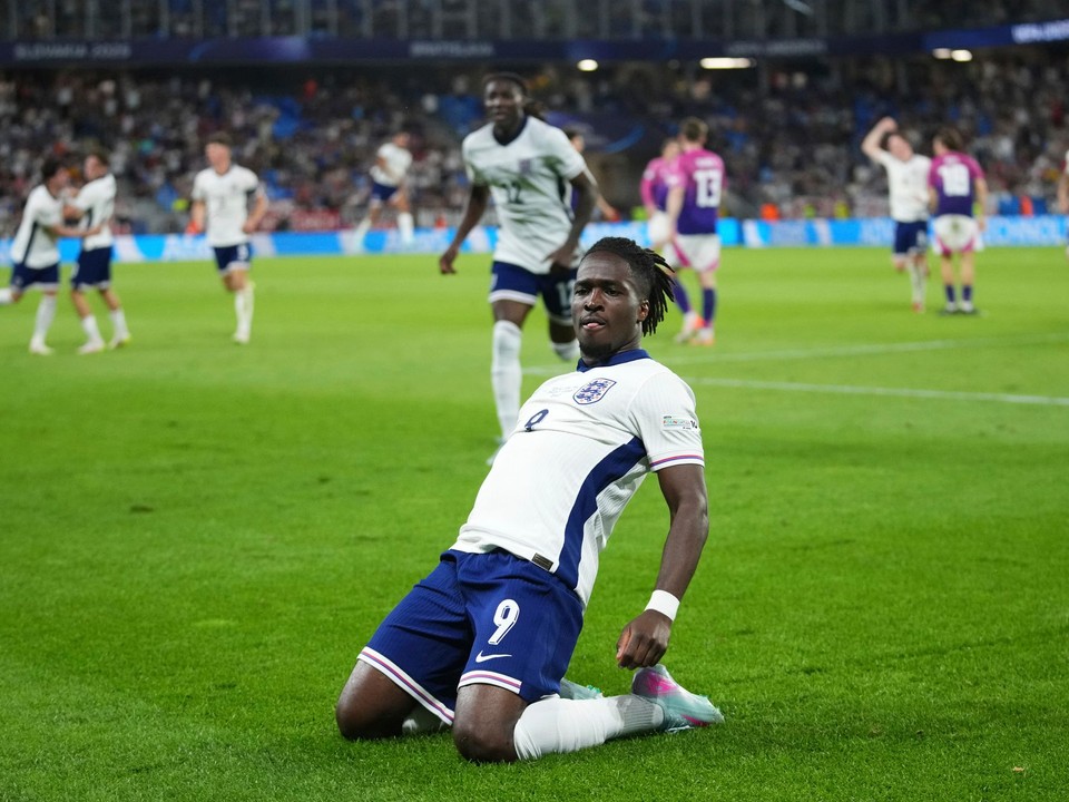 Jonathan Rowe gól vo finále EURO U21 2025