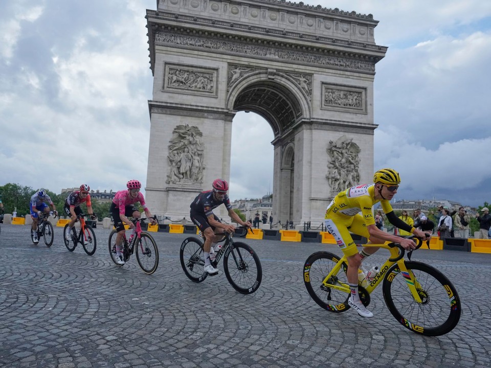 21. etapa na Tour de France 2026 dnes. Aké výsledky ponúkne nedeľa? Sledujte preteky LIVE.