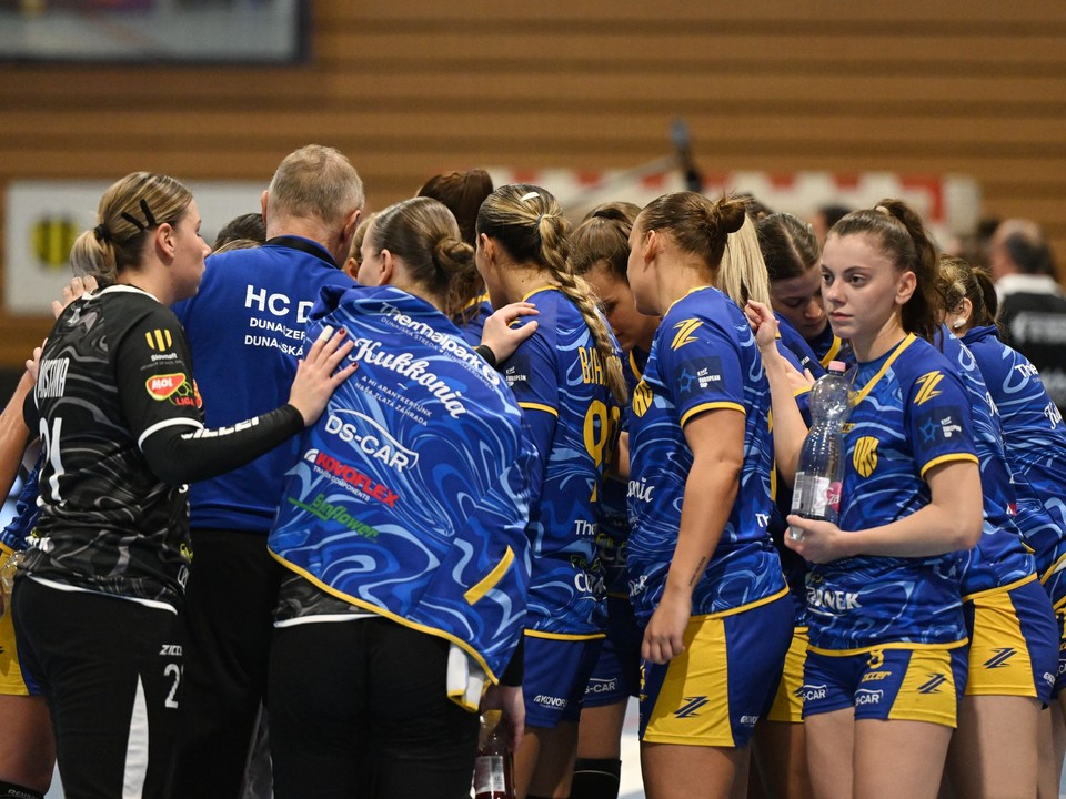 Hráčky DAC počas zápasu.