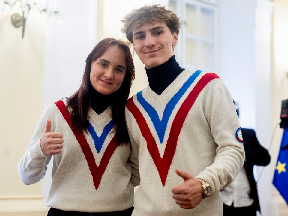 Kira Kapustíková a Hektor Kapustík počas zloženia sľubu slovenskej výpravy na Zimné olympijské hry.