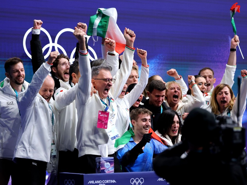 Obrovská radosť Talianov po voľnej jazde Mattea Rizza na ZOH 2026. 