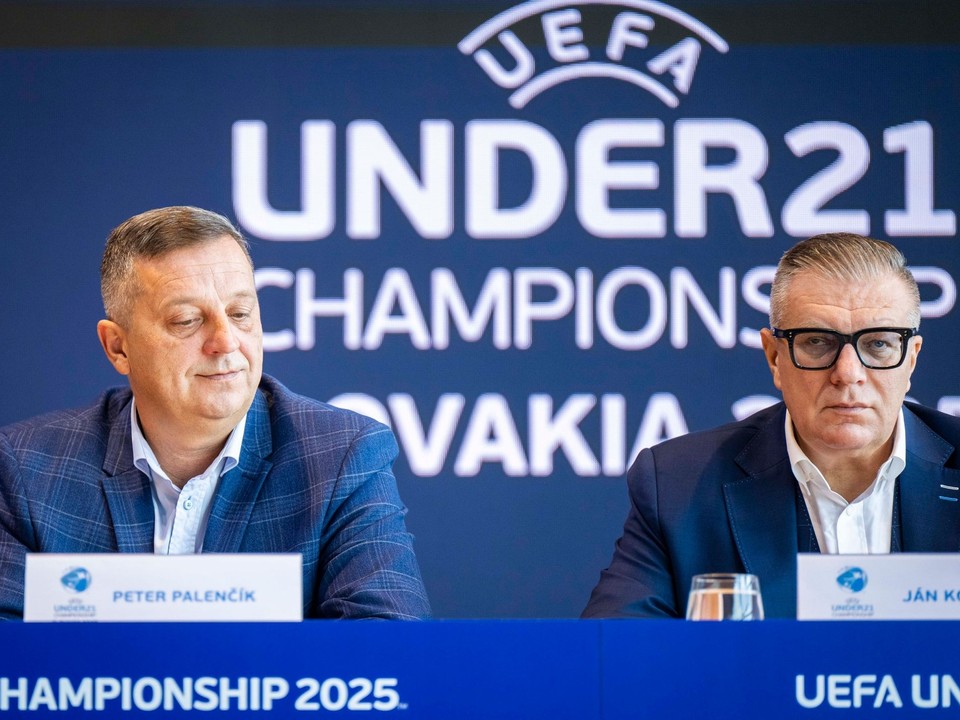 Dvaja hlavní ašpiranti na pozíciu šéfa Slovenského futbalového zväzu - Peter Palenčík a Ján Kováčik.