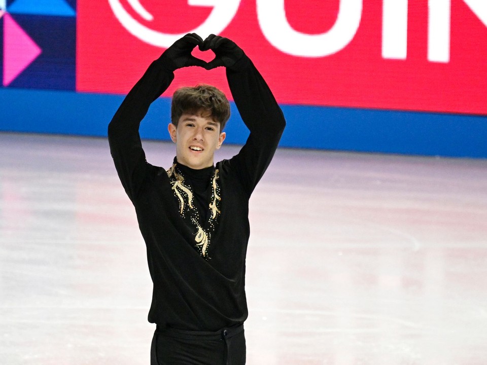 Adam Hagara počas voľnej jazdy na MS v krasokorčuľovaní 2026. 