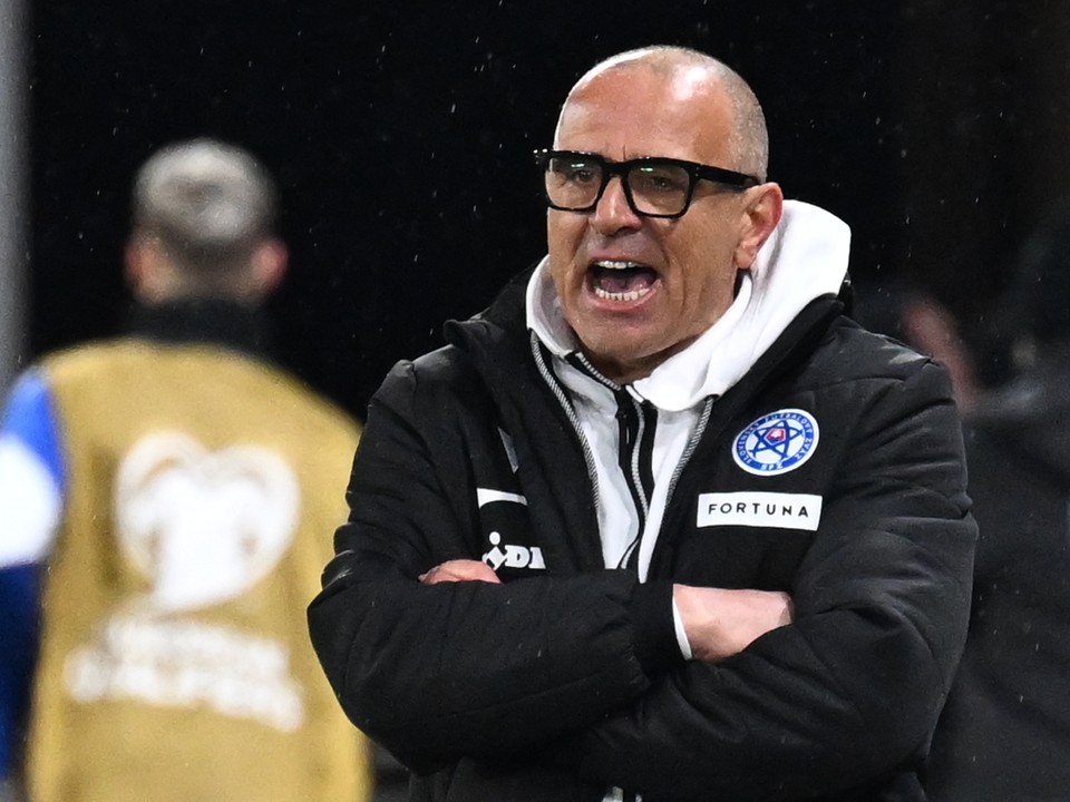 Na snímke tréner slovenskej futbalovej reprezentácie Francesco Calzona počas semifinále európskej baráže MS 2026 Slovensko - Kosovo.
