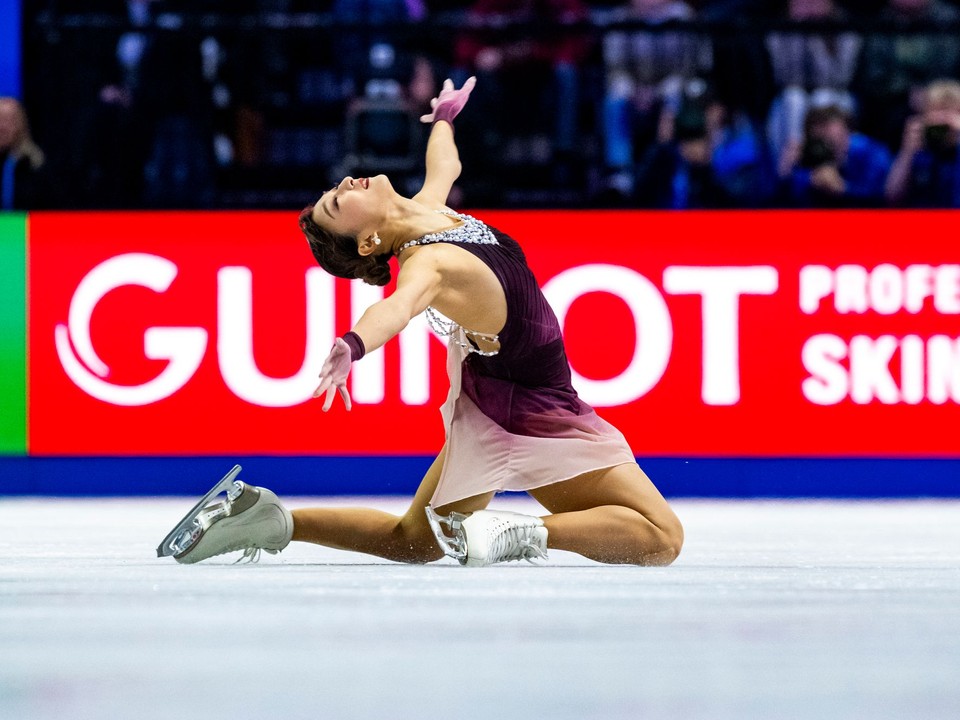 Kaori Sakamotová počas voľnej jazdy na MS 2026 v Prahe.