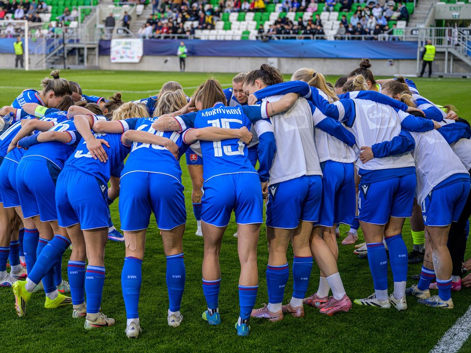 Slovenská ženská futbalová reprezentácia