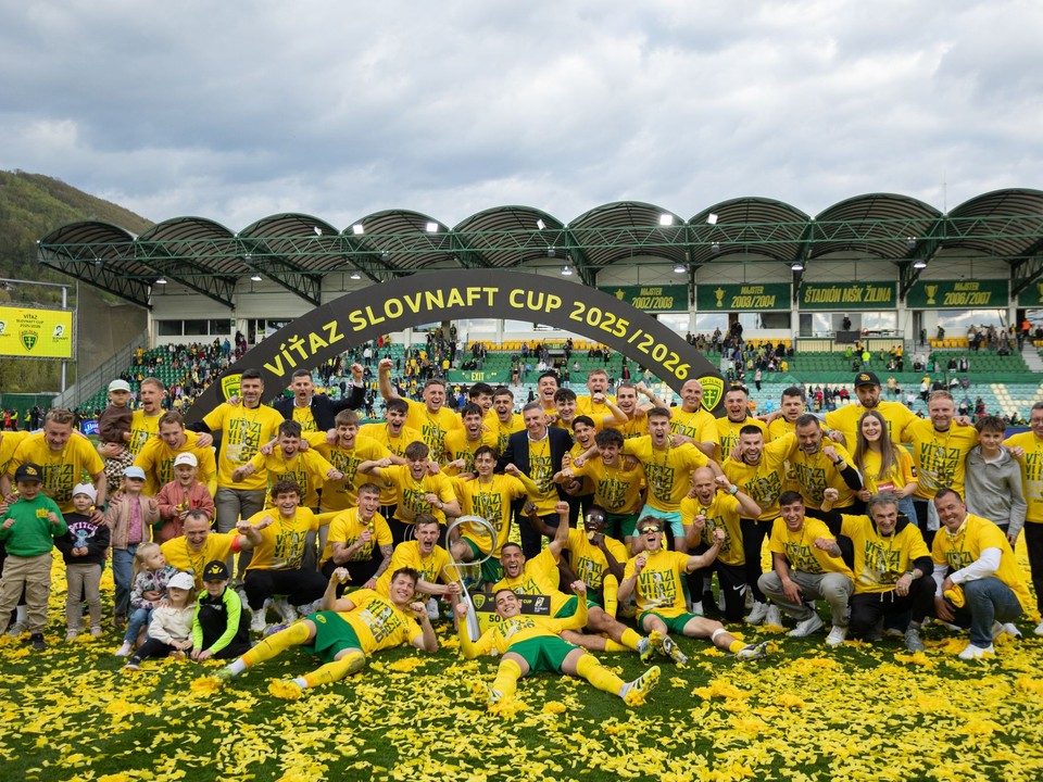 Hráči Žiliny po víťazstve vo finále Slovnaft Cupu medzi MŠK Žilina - FC Košice.